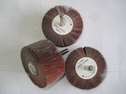 Lamelový kotouč stopkový 60x30 mm P 180